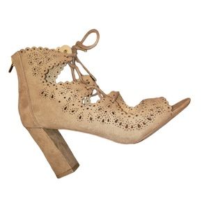 David Aaron Heeled Sandal Size 11